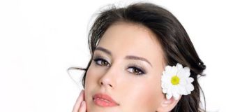 खूबसूरत बनने के लिए शहद का करें इस्तेमाल