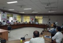 जिला कलक्टर डाॅ.जोगाराम ने की धर्मगुरुओं के साथ बैठक